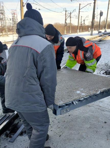 Настил пешеходный стеклопластиковый 1360х1500х145 мм, 70 кг Настил пешеходный стеклопластиковый 1360х1500х145 мм, 70 кг